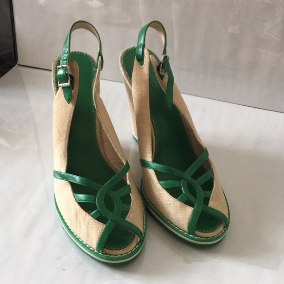 Marc Jacobs Shoes - Marc Jacobs Platform Heel